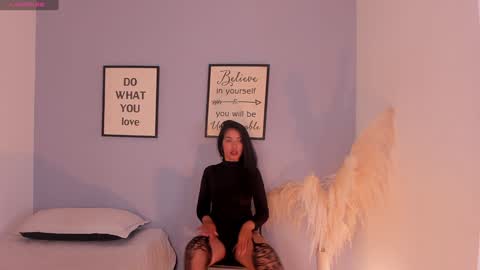 Snapshot of violetta_bold chatting on January 22, 2025, 2:46 pm violetta_bold online show from January 22, 2025, 2:46 pm