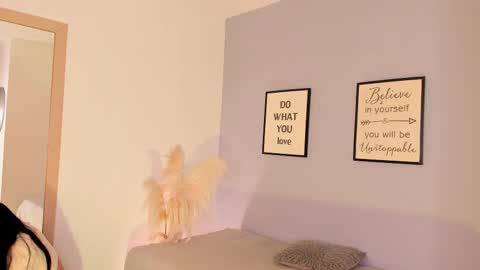 Snapshot of violetta_bold chatting on March 6, 2025, 11:36 am violetta_bold online show from March 6, 2025, 11:36 am