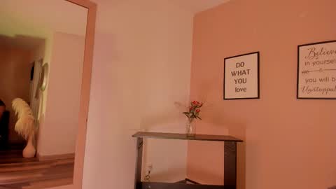 Snapshot of violetta_bold chatting on September 10, 2025, 11:54 am violetta_bold online show from September 10, 2025, 11:54 am