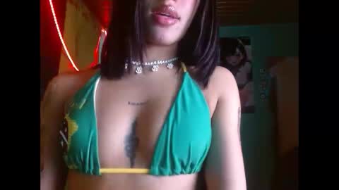 violetta_dreams online show from May 19, 2026, 5:19 pm