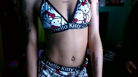 violetta_dreams online show from May 27, 2026, 7:33 pm