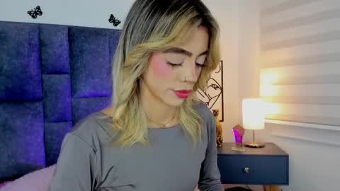 Violetta Ficher online show from January 19, 2026, 2:04 am