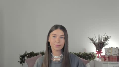 violetta_finch online show from December 21, 2024, 8:28 am