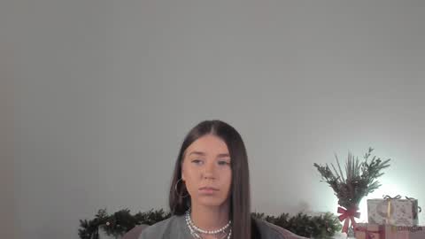 violetta_finch online show from December 24, 2024, 8:22 am