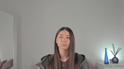 violetta_finch online show from February 13, 2025, 8:27 am