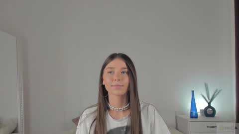 violetta_finch online show from February 23, 2025, 6:56 pm