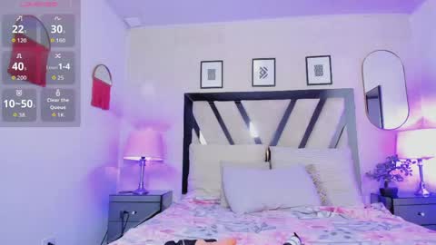 Violettaa online show from April 25, 2026, 3:42 am