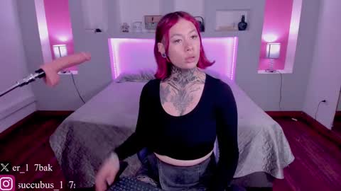 ViolettaBaker online show from February 24, 2025, 7:09 pm