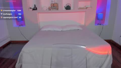 ViolettaBaker online show from September 24, 2025, 7:39 pm