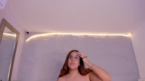 Violetta  online show from January 7, 2025, 10:30 pm