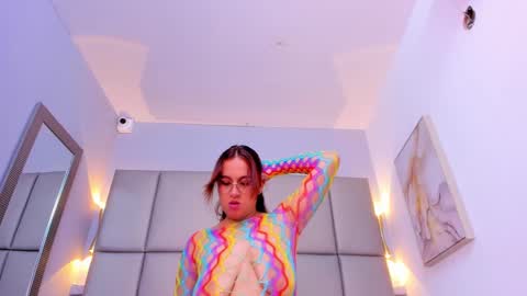 Violetta  online show from February 6, 2025, 8:02 pm