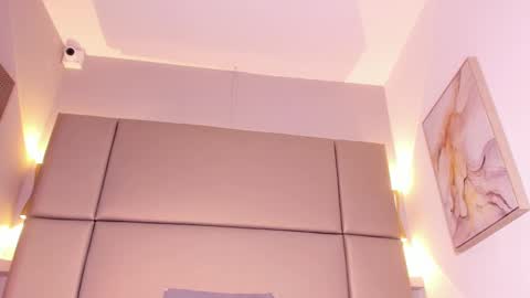 Violetta  online show from March 7, 2025, 11:49 pm