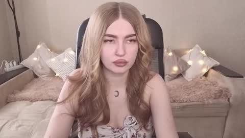 ViolettaOtis online show from January 16, 2026, 10:30 am