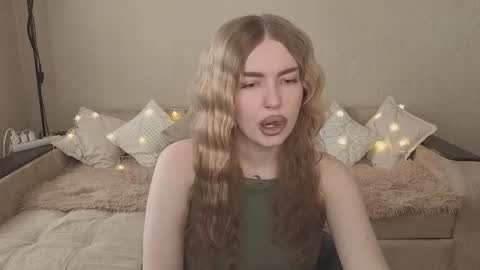 ViolettaOtis online show from February 27, 2026, 11:32 am