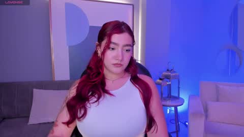 Violett Castel online show from March 9, 2025, 4:55 pm