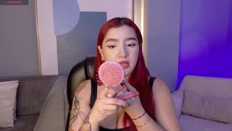 Violett Castel online show from November 8, 2025, 7:12 pm