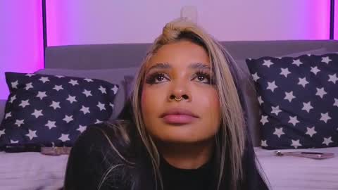 Violet online show from February 23, 2025, 5:34 am