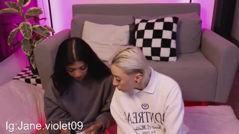 Violet online show from October 19, 2025, 11:38 pm