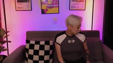 Violet online show from February 25, 2026, 1:15 am