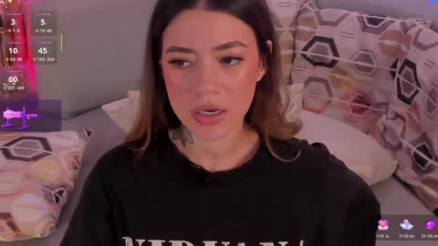 Snapshot of violetthansson chatting on March 8, 2025, 1:50 am Violett online show from March 8, 2025, 1:50 am