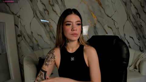 Snapshot of violetthansson chatting on September 13, 2025, 12:05 pm Violett online show from September 13, 2025, 12:05 pm