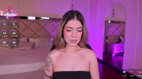 Snapshot of violetthansson chatting on September 23, 2025, 6:22 pm Violett online show from September 23, 2025, 6:22 pm