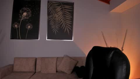 Snapshot of violetthansson chatting on September 28, 2025, 11:48 am Violett online show from September 28, 2025, 11:48 am