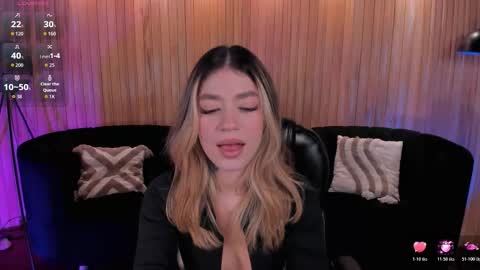 Violett  online show from March 11, 2026, 6:47 pm