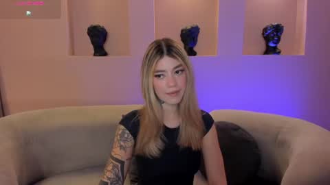 Snapshot of violetthansson chatting on June 30, 2026, 11:11 am Violett online show from June 30, 2026, 11:11 am