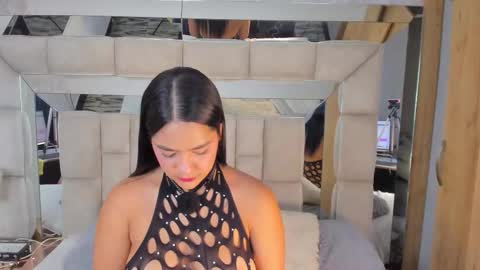 Snapshot of violetwillians chatting on March 13, 2026, 7:31 pm VIOLET online show from March 13, 2026, 7:31 pm