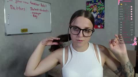 Snapshot of violetwin chatting on October 16, 2025, 5:25 pm Violet online show from October 16, 2025, 5:25 pm