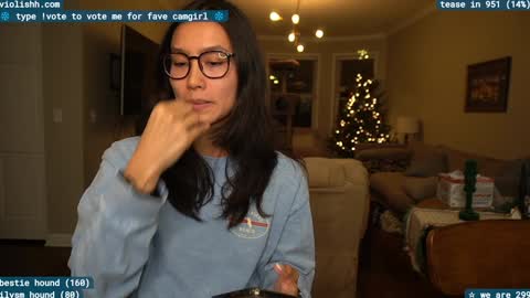 Snapshot of violishh chatting on December 29, 2024, 3:11 am follow me on twitter violishh and ig violishh online show from December 29, 2024, 3:11 am