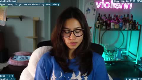 Snapshot of violishh chatting on February 2, 2025, 8:19 pm follow me on twitter violishh and ig violishh online show from February 2, 2025, 8:19 pm