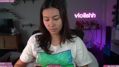 Snapshot of violishh chatting on February 15, 2025, 7:50 pm follow me on twitter violishh and ig violishh online show from February 15, 2025, 7:50 pm