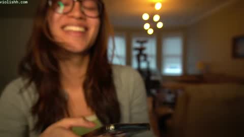 Snapshot of violishh chatting on February 19, 2025, 10:20 pm follow me on twitter violishh and ig violishh online show from February 19, 2025, 10:20 pm