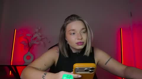 Violla online show from October 28, 2025, 10:19 am