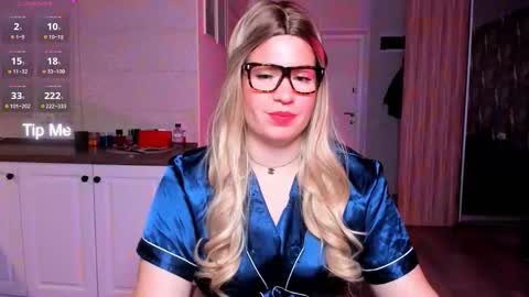  VelvettTime  online show from October 20, 2025, 5:52 am