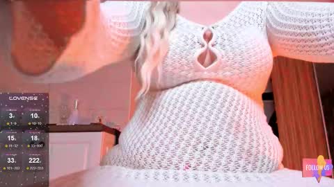 Snapshot of vip_juicy chatting on February 7, 2026, 4:11 pm VelvettTime online show from February 7, 2026, 4:11 pm