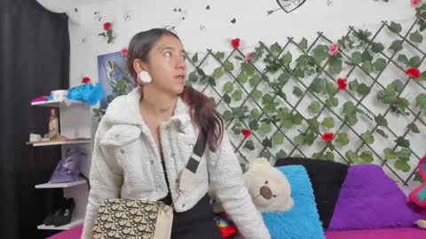 Snapshot of vip_thedivas chatting on January 7, 2025, 11:37 am The divas online show from January 7, 2025, 11:37 am