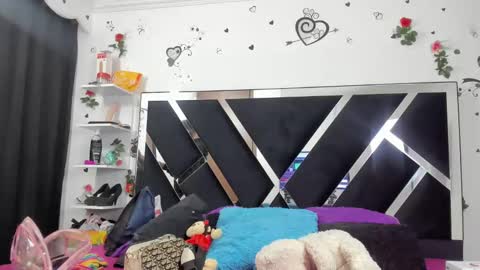 Snapshot of vip_thedivas chatting on January 31, 2025, 11:35 am The divas online show from January 31, 2025, 11:35 am