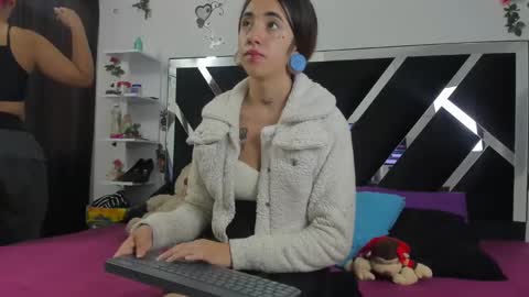 Snapshot of vip_thedivas chatting on February 5, 2025, 11:55 am The divas online show from February 5, 2025, 11:55 am