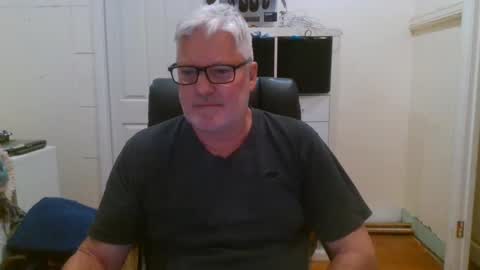 Snapshot of viper654321 chatting on February 5, 2025, 8:11 am viper654321 online show from February 5, 2025, 8:11 am