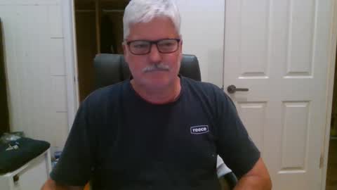 Snapshot of viper654321 chatting on September 17, 2025, 7:43 am viper654321 online show from September 17, 2025, 7:43 am