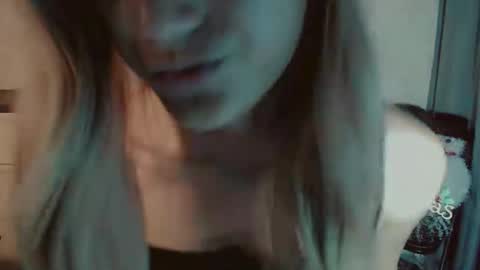 Pearl online show from December 21, 2025, 10:33 am