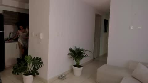 Lu online show from May 5, 2026, 9:56 pm
