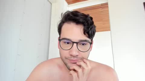 Vito Ferrer online show from January 19, 2026, 1:04 pm