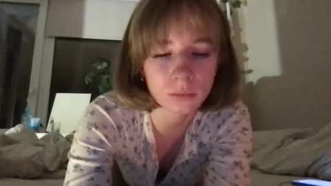 viv983161 online show from November 17, 2025, 2:45 pm