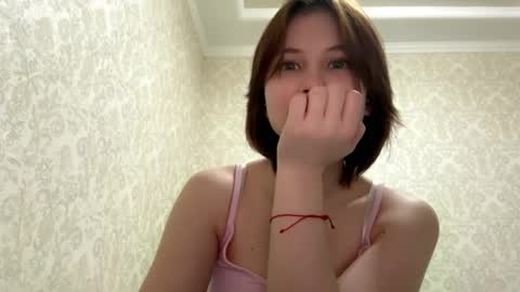 Sonya online show from March 20, 2026, 2:44 pm