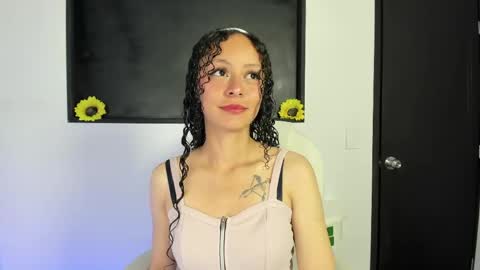 Vivi online show from April 25, 2026, 3:53 am