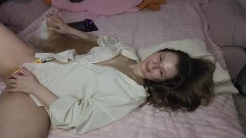 vivian_alison online show from March 27, 2026, 9:36 pm